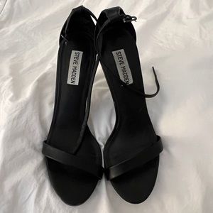 Steve Madden black strap heel size 9